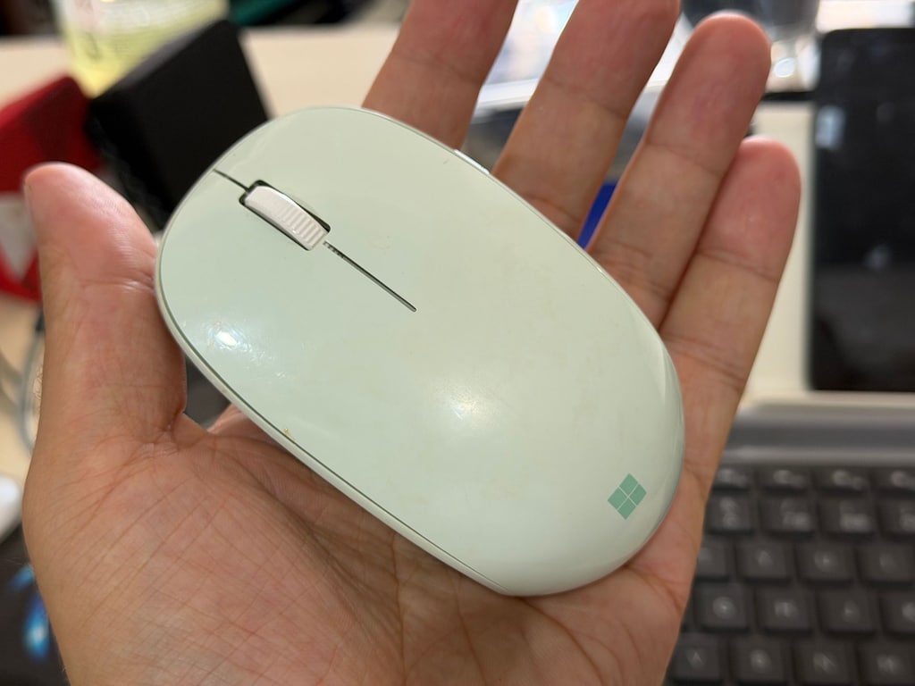 Microsoft Bluetooth Mouse - 5