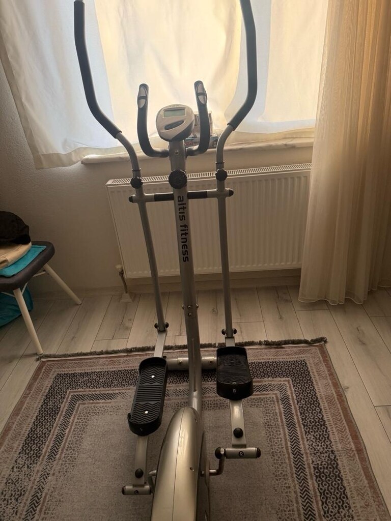 Eliptik bisiklet sorunsuz neredeyse hic kullanilmadi - 2