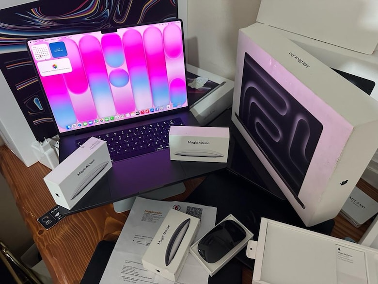 10 günlük projede kullanıldı Macbook pro M5 pro 24 gb ram 1 tb ssd - 4