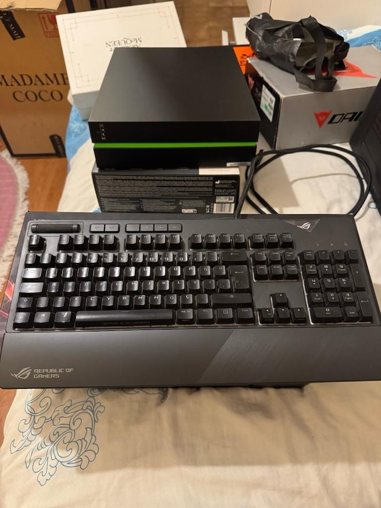 Asus ROG Strix Flare Aura Sync RGB Mekanik Oyuncu Klavye - 4