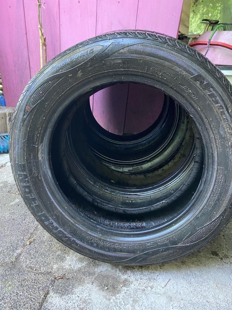 185 60 R15 lastik - 3