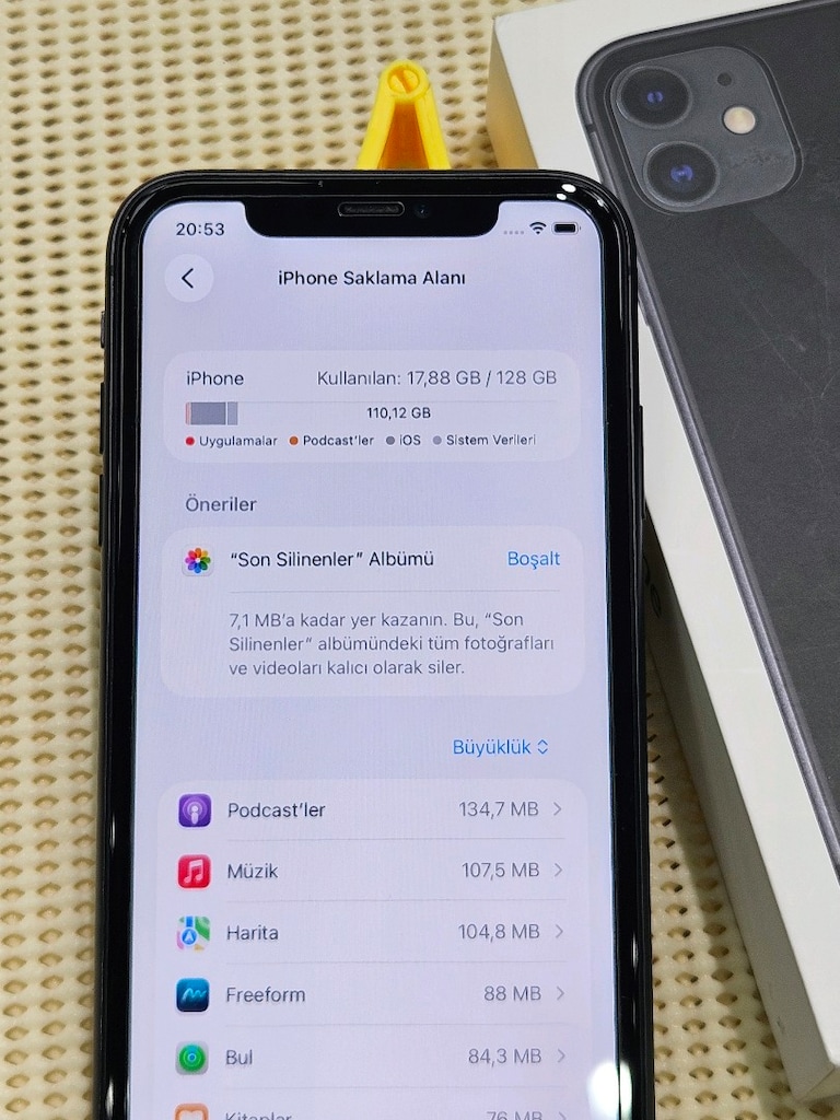 iPhone 11 Siyah 128 GB - 4