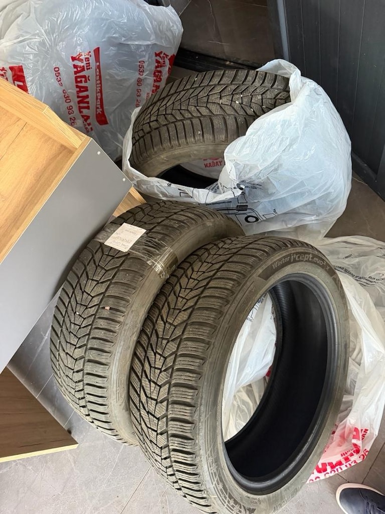 235 50 20 hankok kış lastik ( bir sezon kullanıldı ) - 2