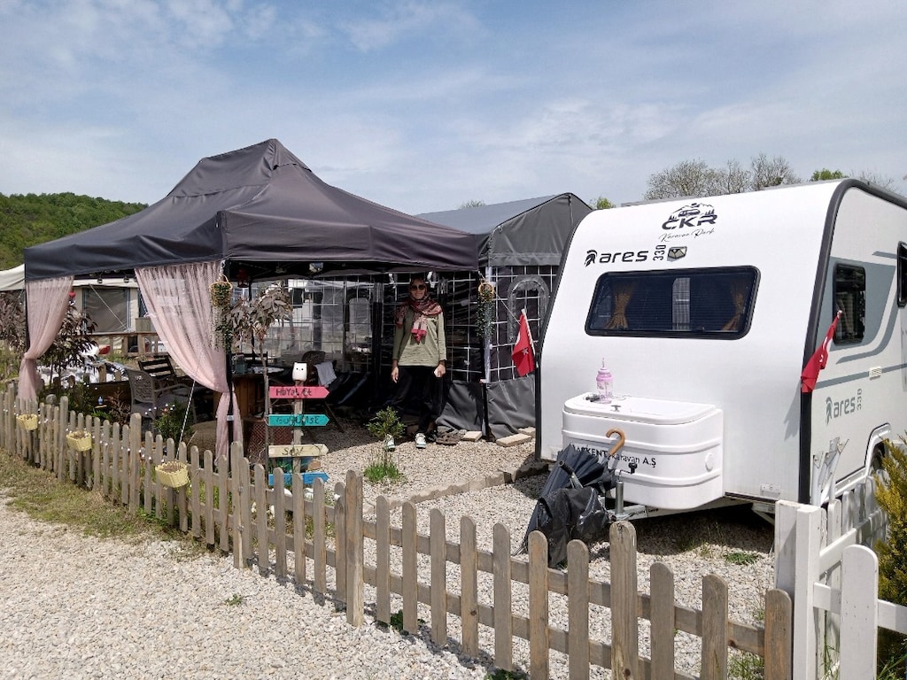 ares 330full karavan - 2