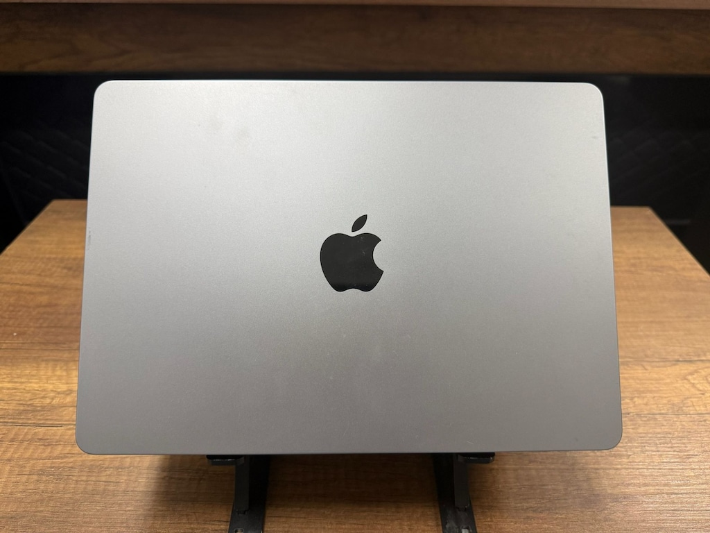 Apple MacBook Air M2 8GB 256GB 13.3" Notebook - 5