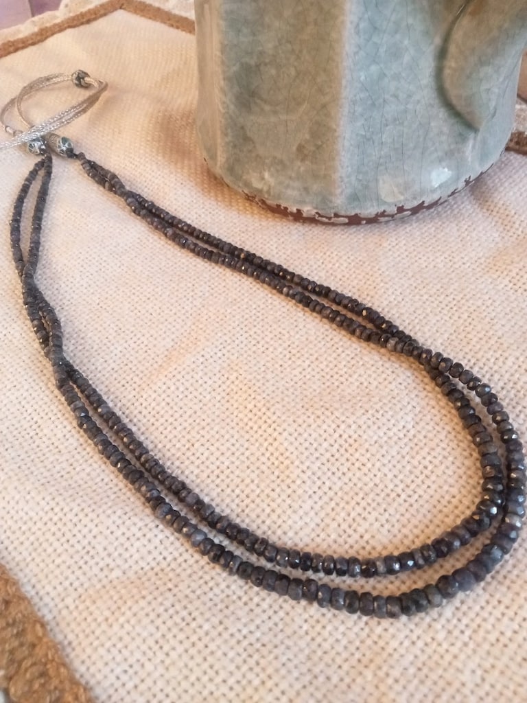 obsidyen taşı kolye