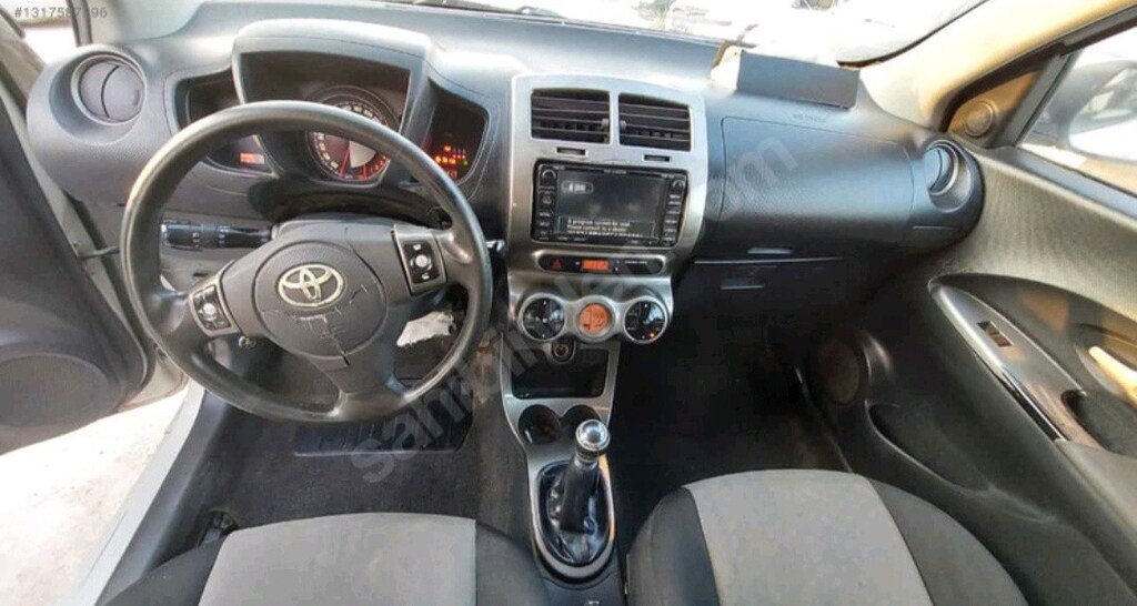 Tek nokta hasarlı İlk kazası Toyota urban Cruiser - 4