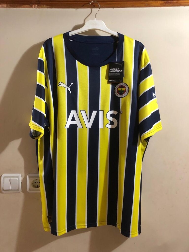 Fenerbahçe 22/23 Sezon Çubuklu Forma