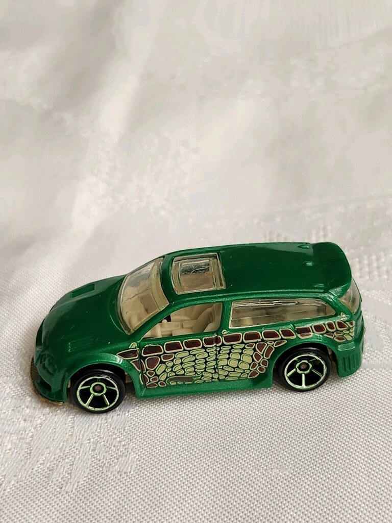 hotwheels Audacıous snake diecast 2002 üretimi metal araba - 3