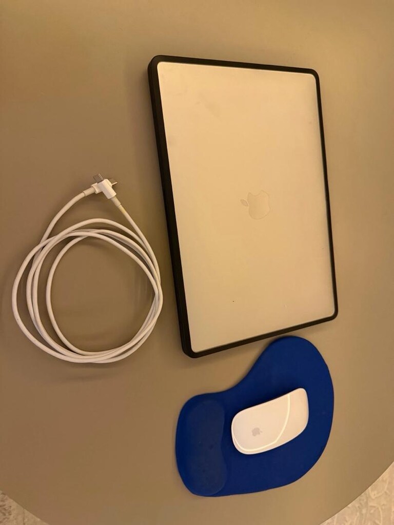 Apple Mac Book Pro - 2