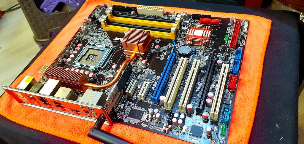 Asus P5K-E WIFI-AP 775 Socket SIFIR GiBi Eksiksiz Anakart-1 - 10