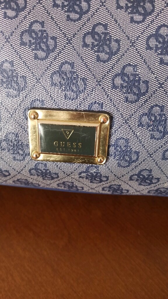 GUESS kadın kol çantası Orginal — görsel 2/5