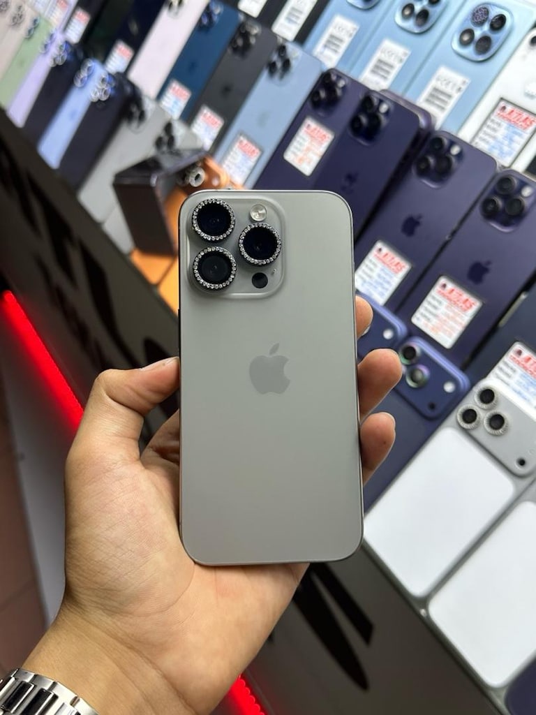 iPhone - 7