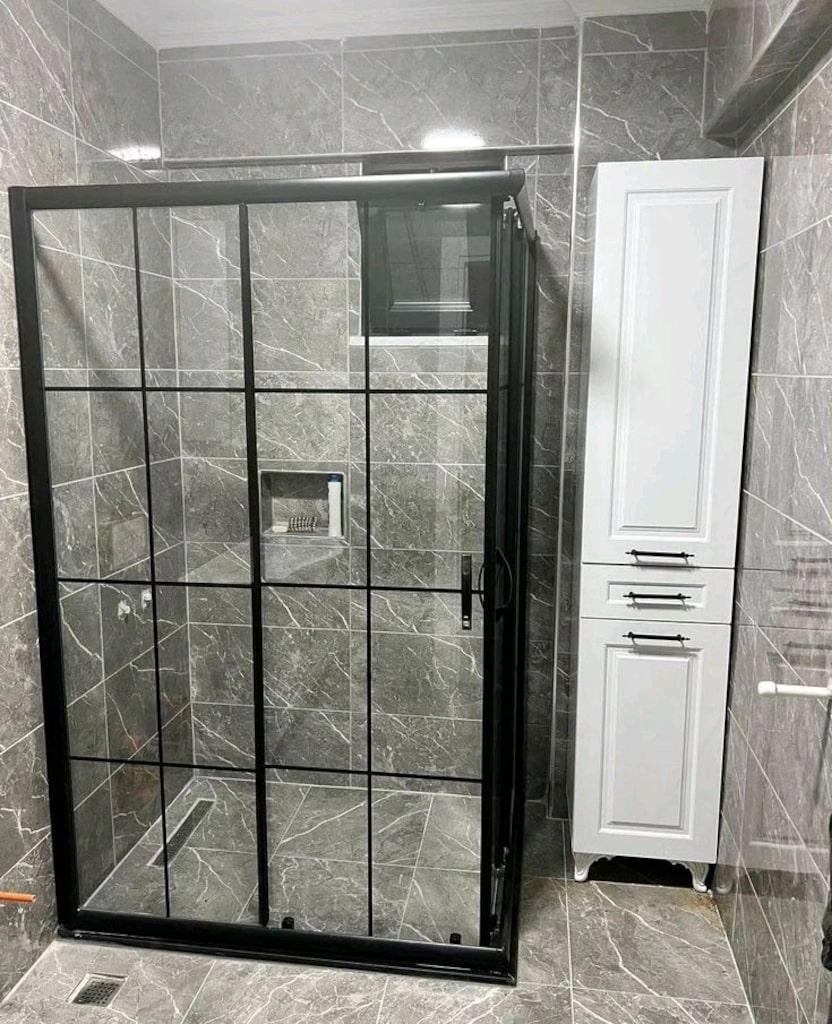 DUŞAKABİNDE FIRSAT - 6