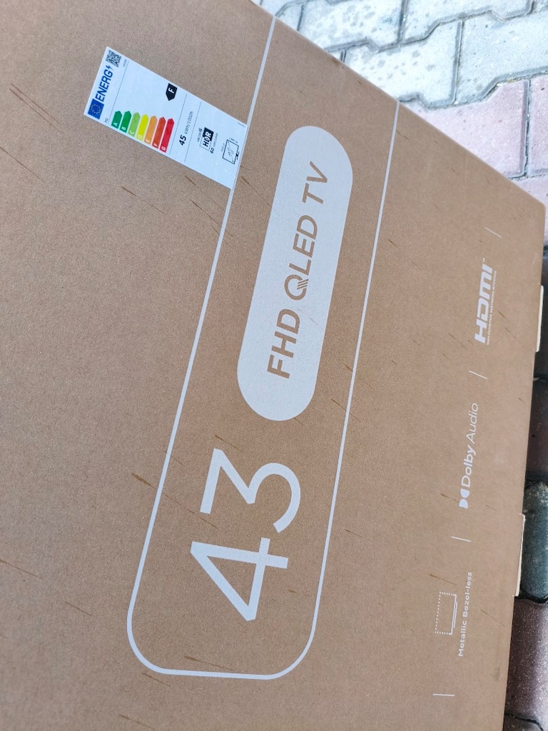 sıfır açılmamış ambalajında 2 yıl garantili 43 inç android TV QLED - 8
