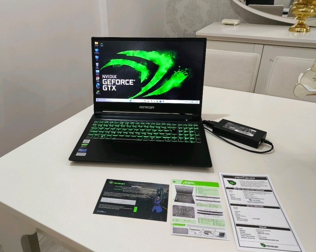 i5 10. Nesil Monster G@ming 16 GB RAM tam bir oyun canavarı laptop - 2