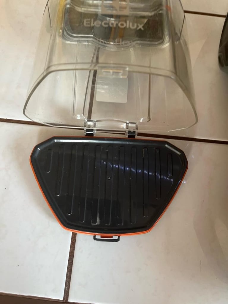 Electrolux Ultraflex EUFC82EB Elektrikli Süpürge 650W - 12