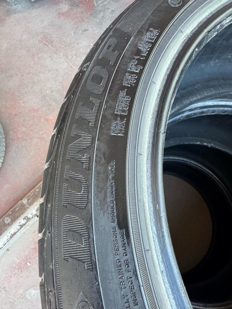 235/45 R 18 DUNLOP - 2