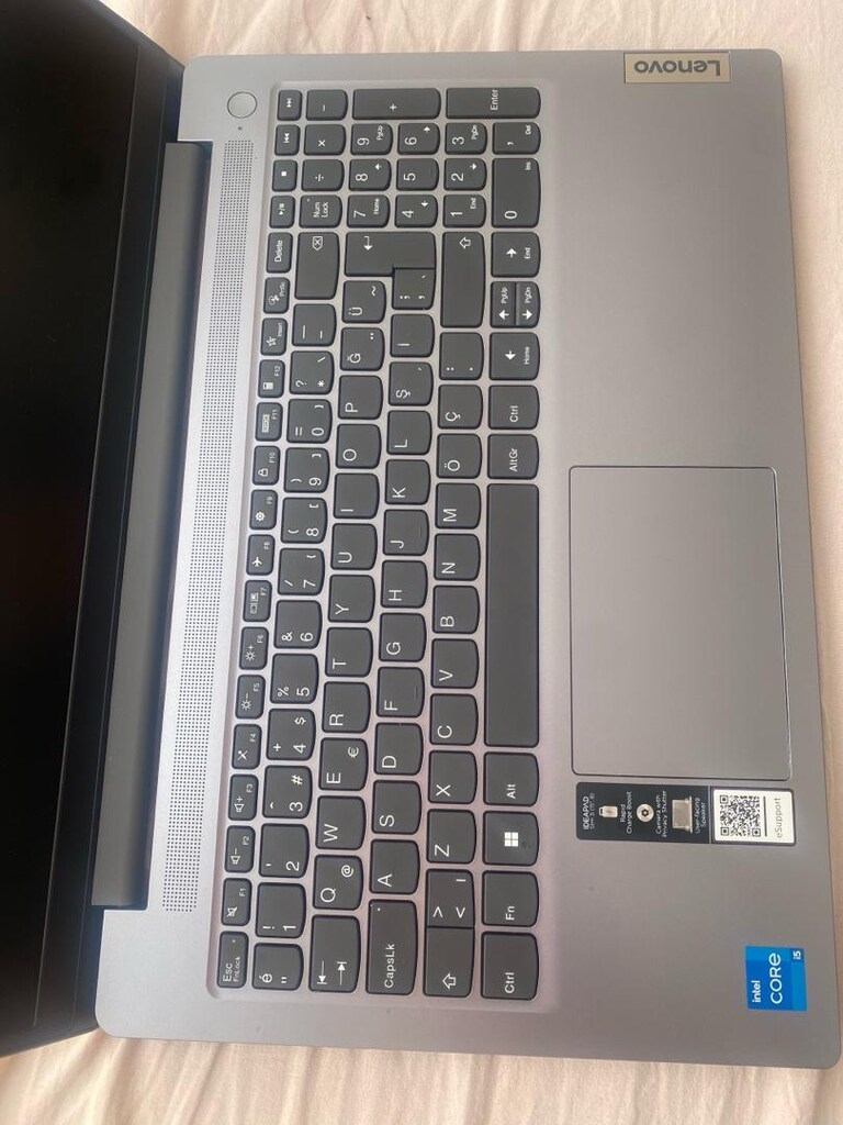 Lenovo İdeaPad Slim3i - 2