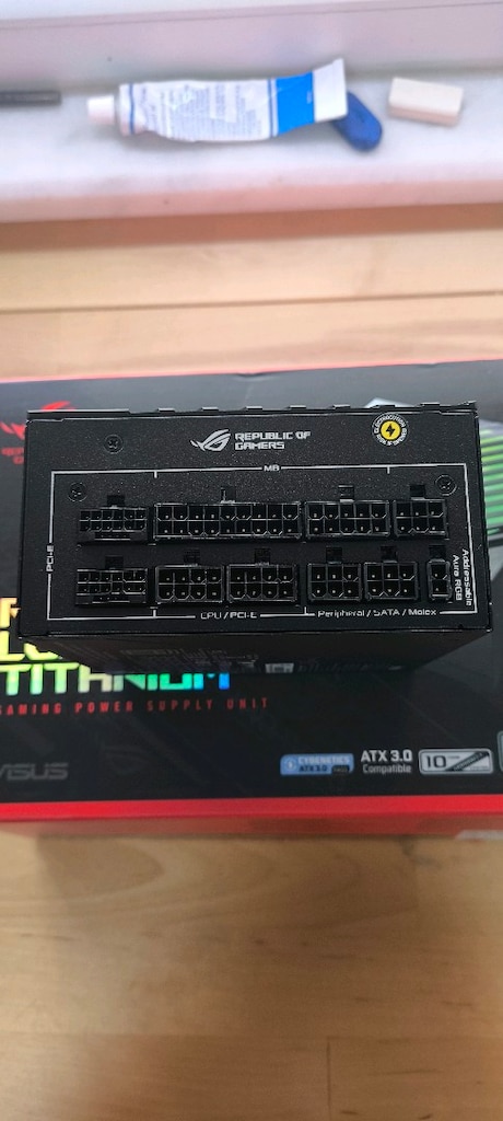 Asus rog Loki 1200 watt titanium sfx güç kaynağı - 7