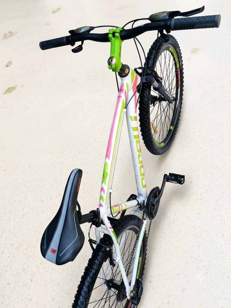 Teker 27.5. Alüminyum. 52cm. Shimano 21 hız. Yeni gibi. - 2