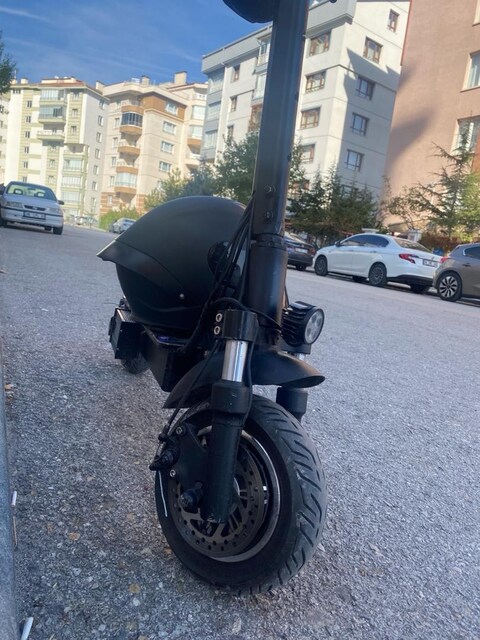 ONVO 12x PLUS SCOOTER - WOSEN KASK