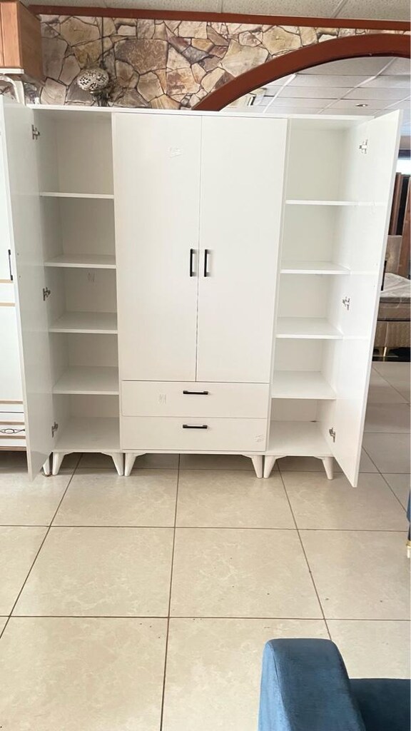 4 kapaklı elbise dolabı - 3