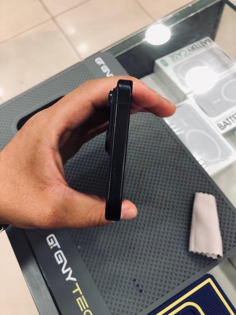 HATASIZ 16 PRO MAX 256 GB - 2