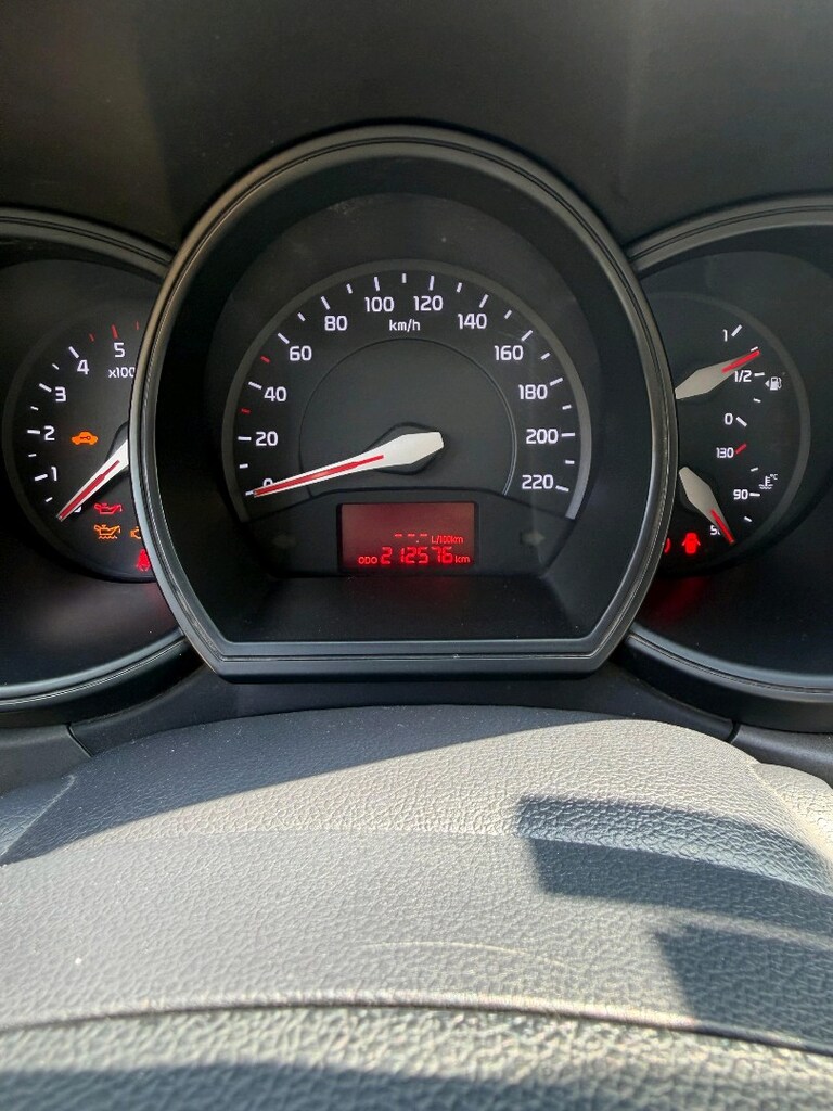 kia rio temiz aile arabası - 12