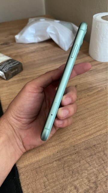 TEMİZ İPHONE 11 YEŞİL