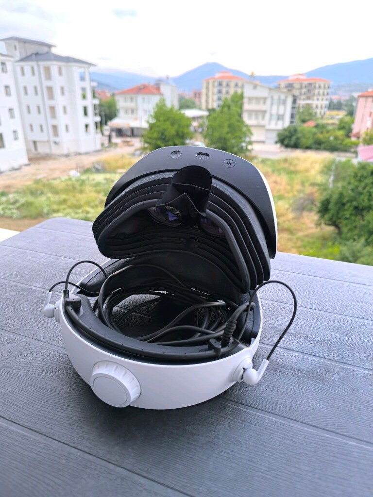 Sony PS VR2 Sanal Gerçeklik Gözlüğü - 8