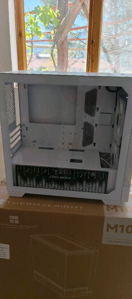 Lian Li Kasa ve Power 700Watt Gold Power Supply - 6