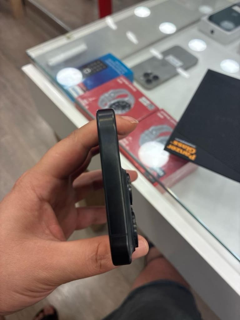 iphone 15 pro 128gb pil :81 - 6