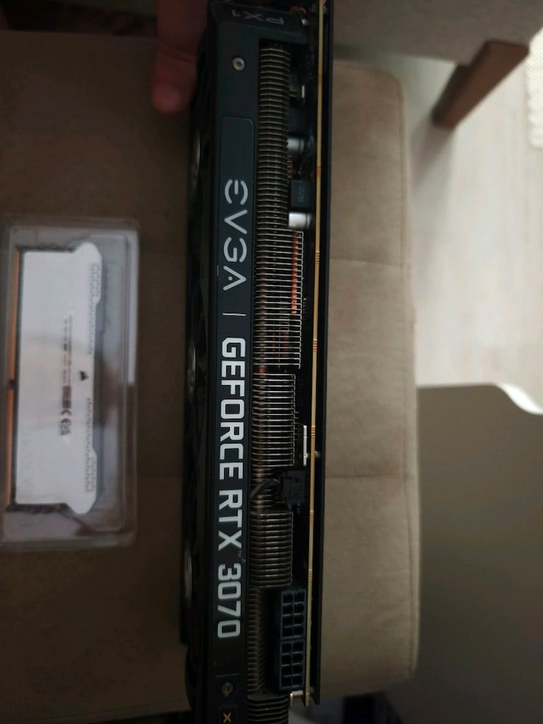 EVGA RTX 3070xc3 ULTRA Ve Corsair Vengeance RGB DDR4 3600MHZ Ram - 3