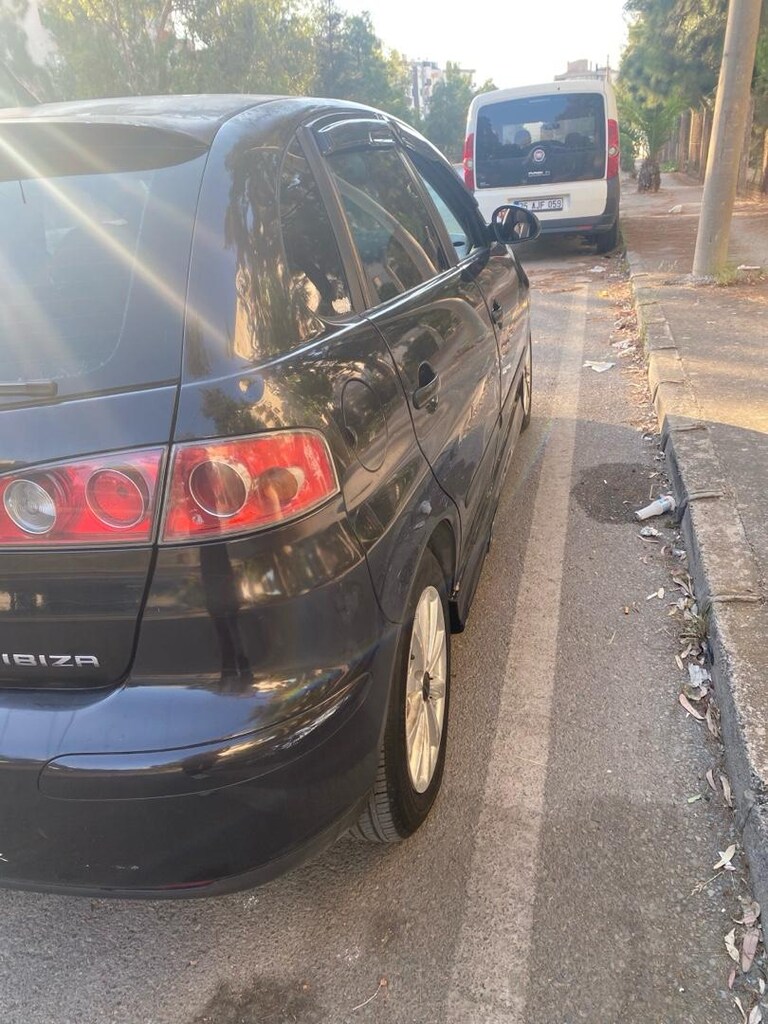 SEAT Ibiza 2004 - 6