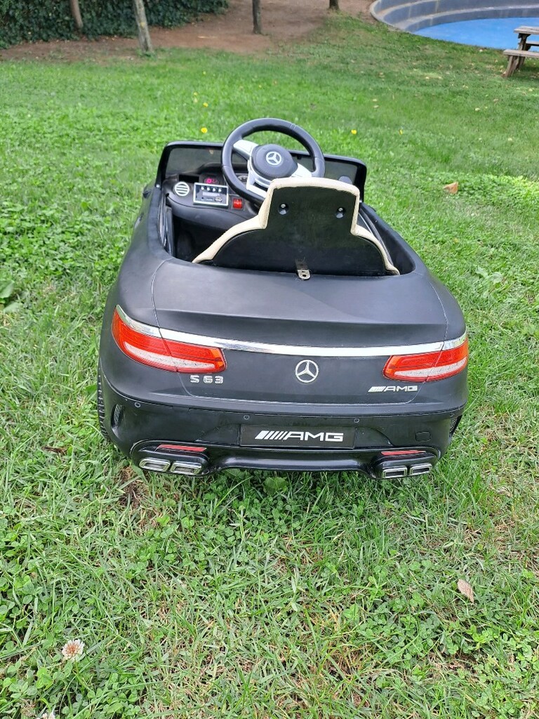 Mercedes Benz - 3