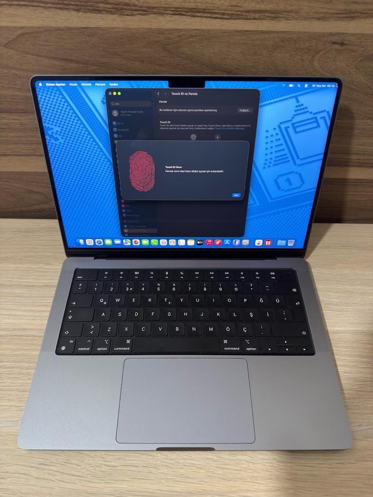 MacBook Pro / M1 Pro / 14 inç / 16 GB Ram / 512 GB Ssd - 4