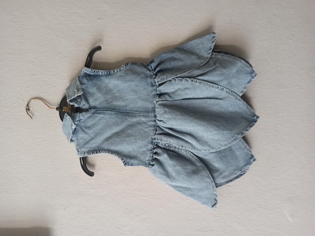 sıfır ürün etiketli çilekli kot elbise - 4