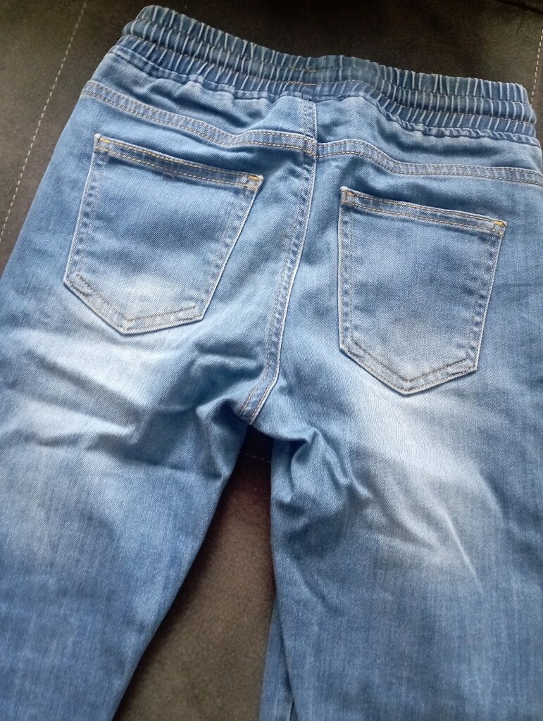 yeni gibi Jean pantolon 9 10 yaş