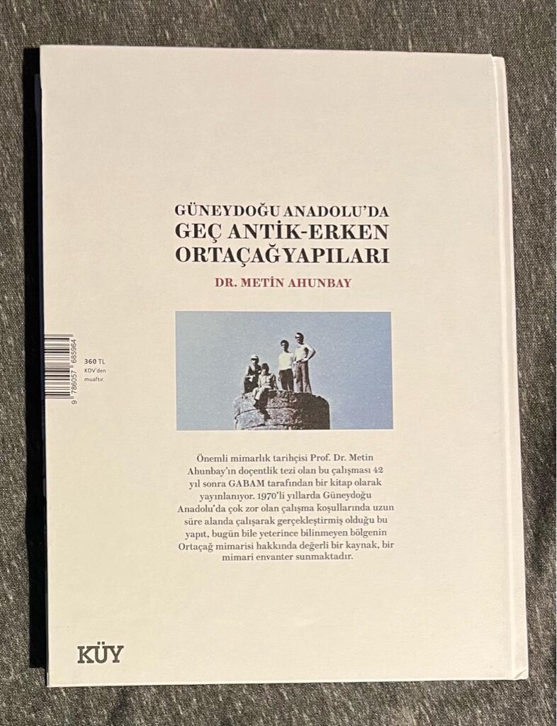 Dr. Metin Ahunbay - Ortacağ Yapıları - Kitap - 2