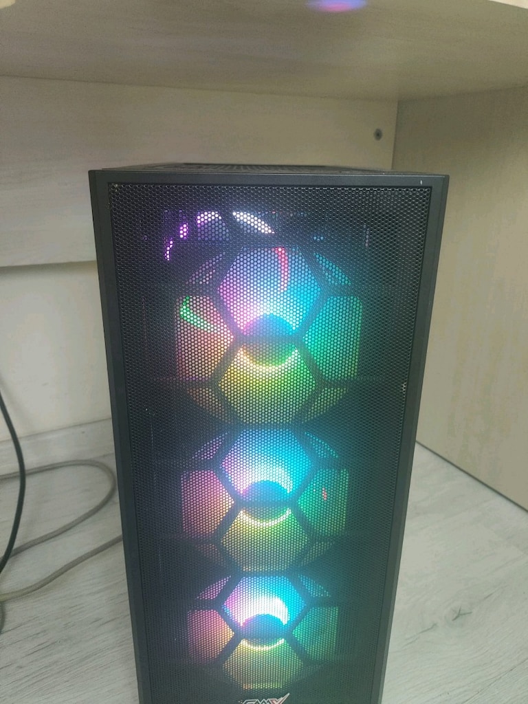 AMD FX 8350 Oyuncu PC