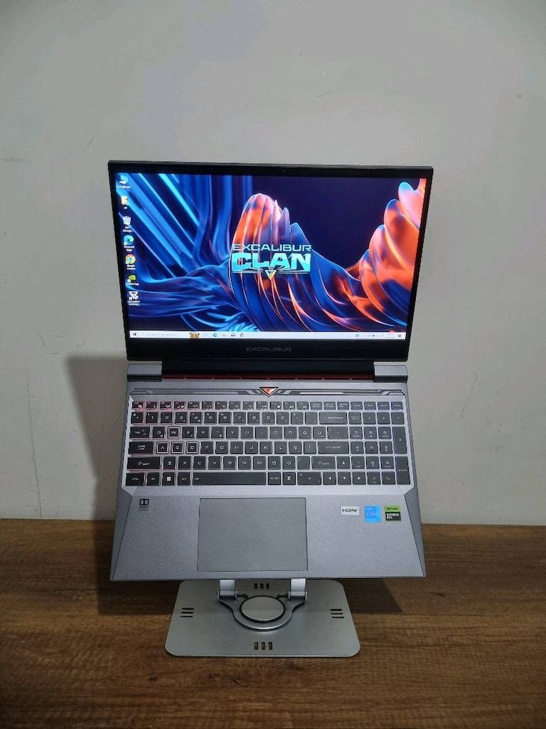 RTX4060 - CASPER EXCALİBUR - GAMING LAPTOP TEMIZ - 2