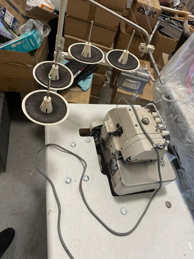 5 iplik overlok makinesi - 4