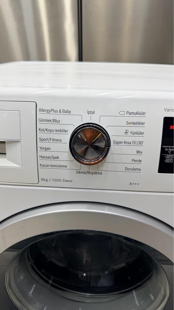 Bosch 9 KG İnverter Çamaşır Makinesi – Çok Temiz ve Bakımlı - 13