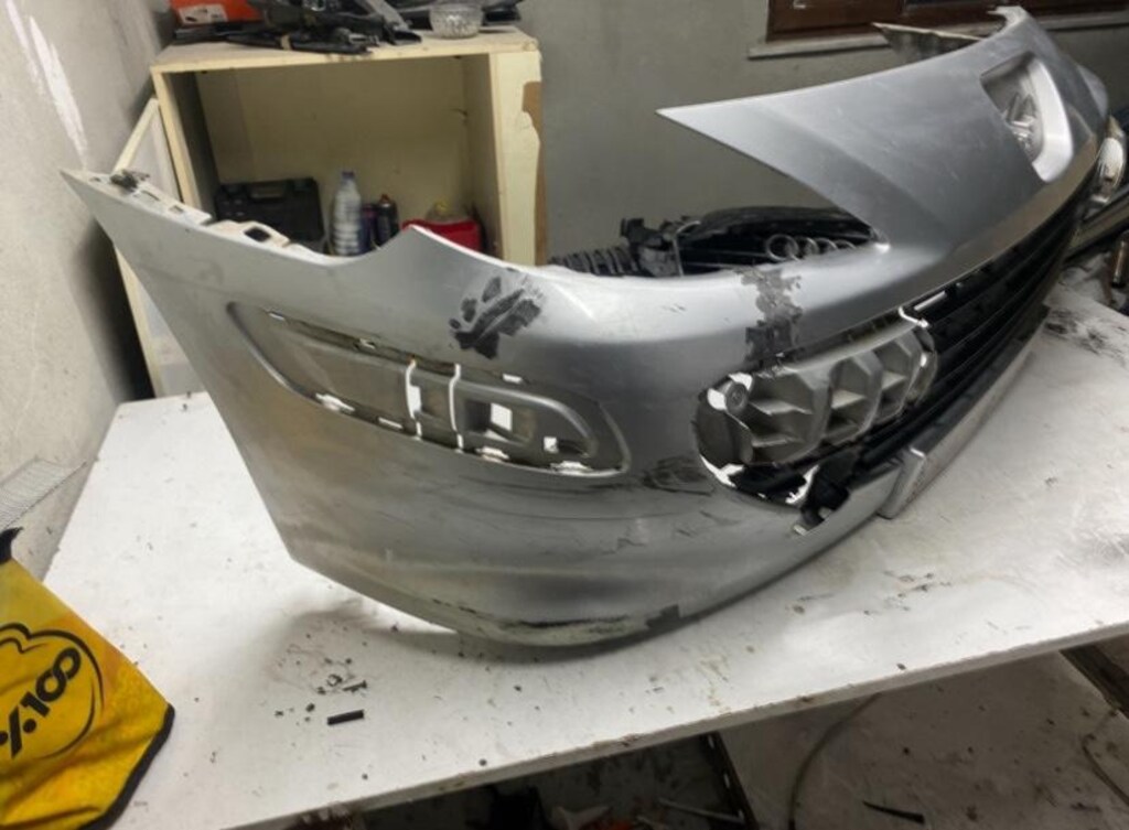 Peugeot 307 ön tampon çıkma orijinal - 5