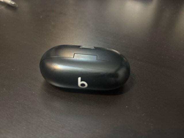 Beats solo buds