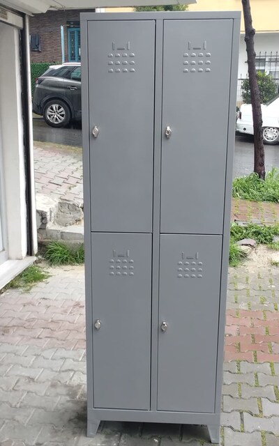 DÖRT GÖZLÜ METAL PERSONEL GİYİNME DOLABI ÜCRETSİZ TESLİMAT