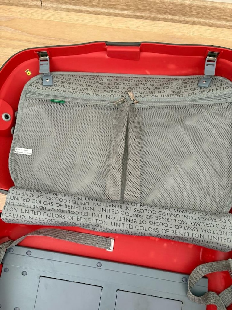 benetton kırmızı valiz - 7