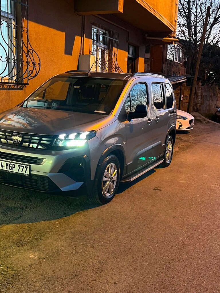 Peugeot RIFTER