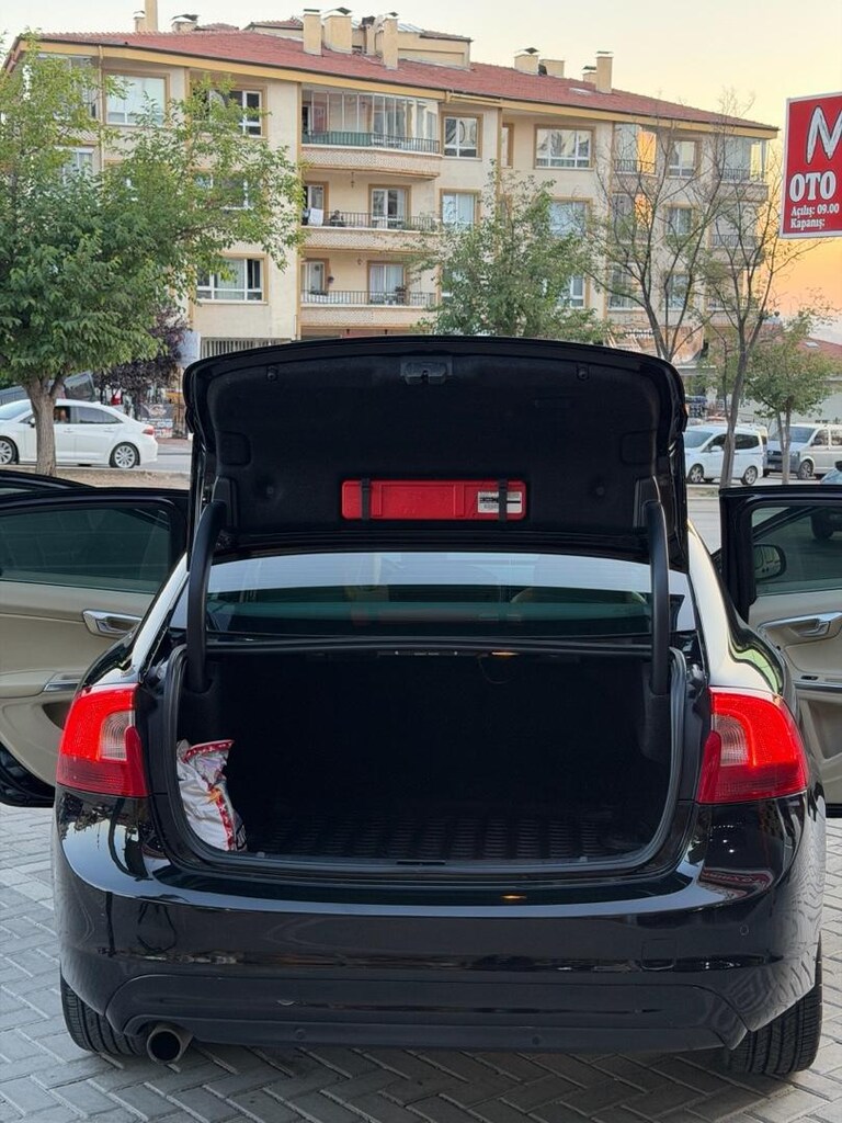 SİYAH İNCİ 2015 MODEL VOLVO S60 ADVENCE 1.6 D2 SUNROOFLU - 8